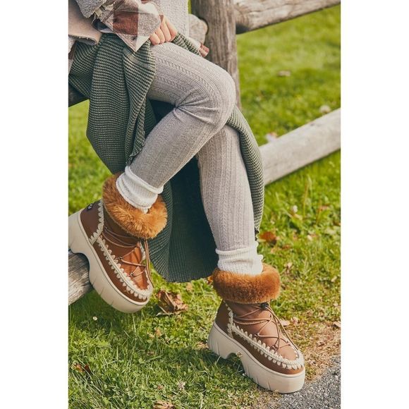 Free People x Mou Lunar Landing Fur Sheepskin Shearling Eskimo Snow Boots Cognac - Picture 16 of 16